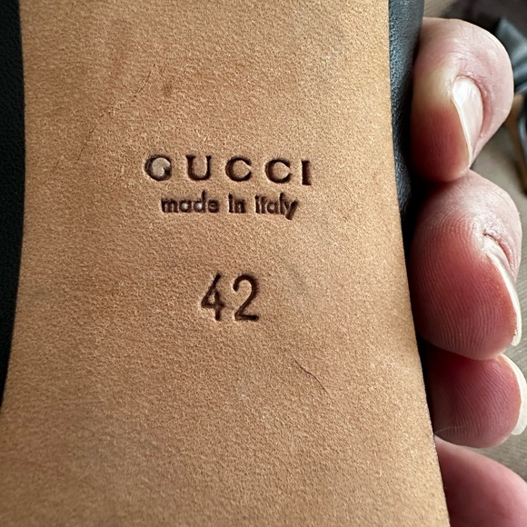 Gucci platform, peep toe heels. Size 42. Black. Only wear is on bottom. Gorgeous - Picture 5 of 6